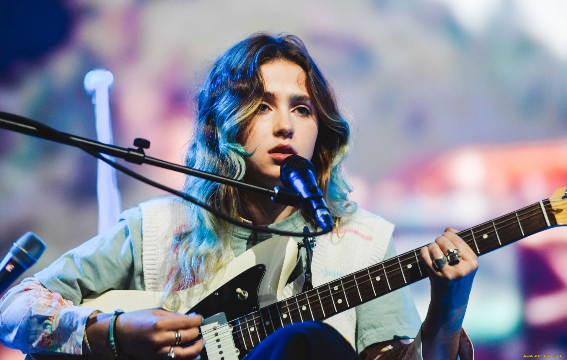 clairo, 
